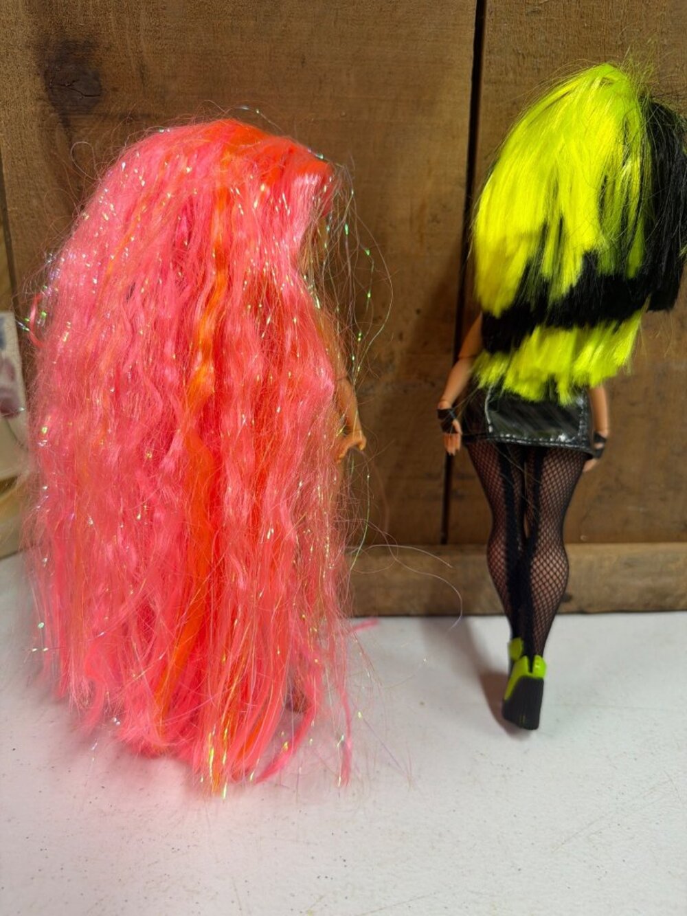 LOL Surprise Dolls Neon-Themed With Accessories - Set Of 2 - Picture 2 of 11